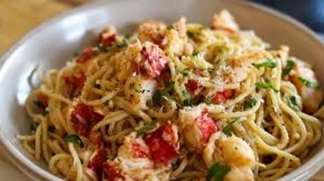 Lobster & Shrimp Carbonara Online.