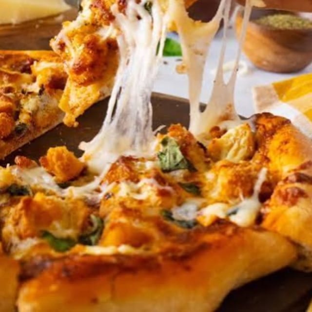 Medium Pizza - Create Your Own Pizza.